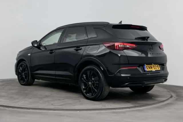 Opel Grandland (2023) thumbnail 3