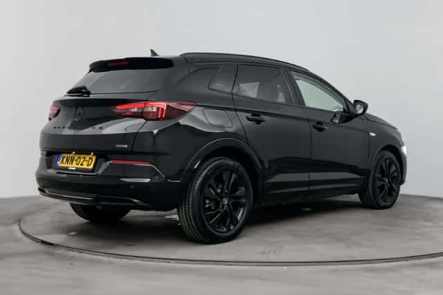 Opel Grandland (2023) thumbnail 5