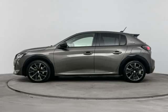 Peugeot 208 (2023) thumbnail 2