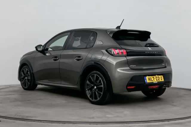Peugeot 208 (2023) thumbnail 3