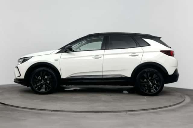 Opel Grandland (2024) thumbnail 2
