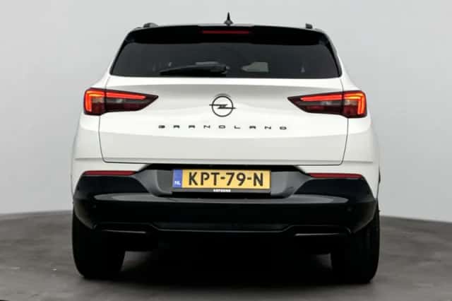 Opel Grandland (2024) thumbnail 4