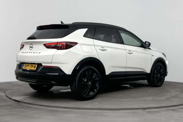 Opel Grandland (2024) thumbnail 5