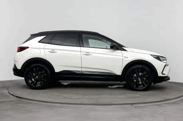 Opel Grandland (2024) thumbnail 6