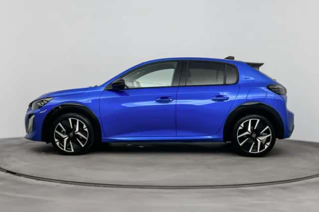 Peugeot 208 (2024) thumbnail 3
