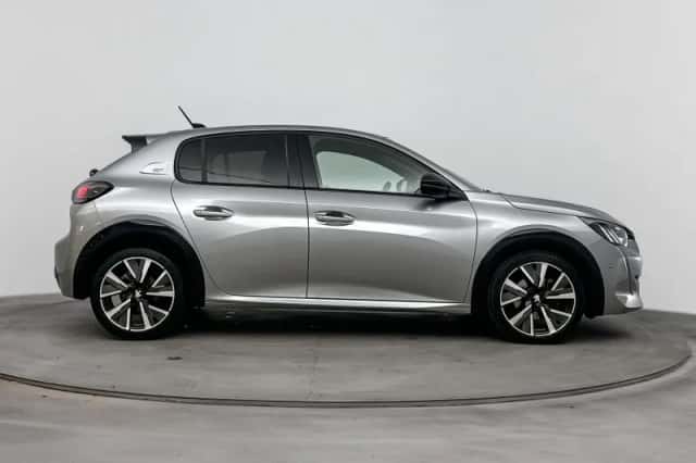 Peugeot 208 (2021) thumbnail 6