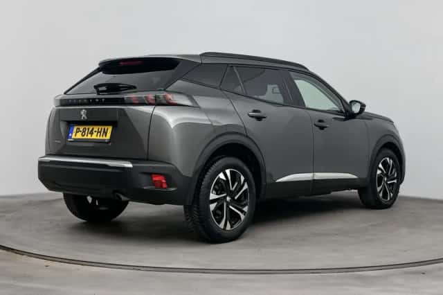 Peugeot 2008 (2022) thumbnail 5