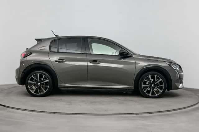 Peugeot 208 (2022) thumbnail 6