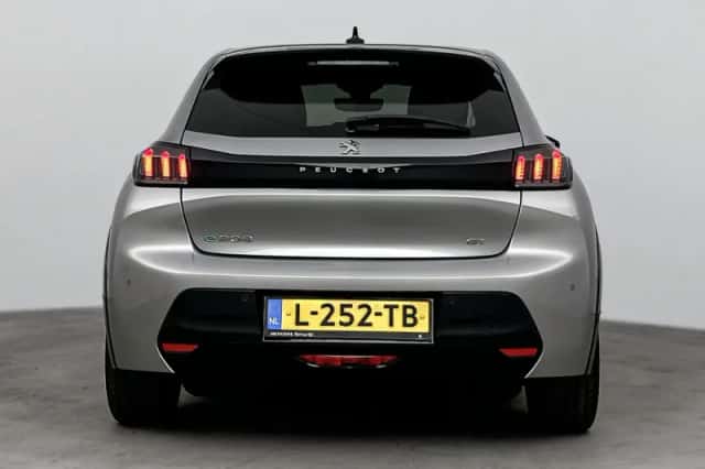 Peugeot e-208 (2021) thumbnail 4