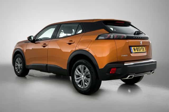 Peugeot 2008 (2022) thumbnail 3