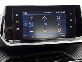 Peugeot 2008 (2022) thumbnail 22