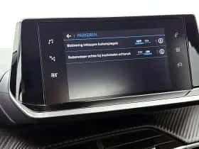 Peugeot 2008 (2022) thumbnail 36