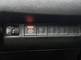 Peugeot 2008 (2022) thumbnail 38