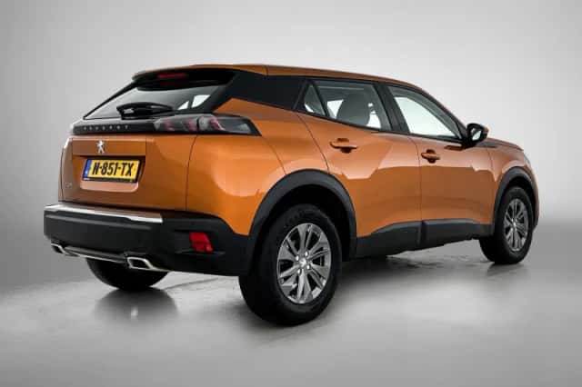 Peugeot 2008 (2022) thumbnail 5