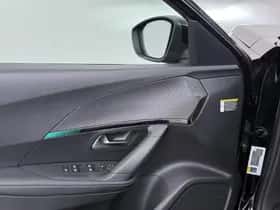Peugeot 2008 (2022) thumbnail 12