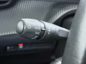 Peugeot 2008 (2022) thumbnail 14