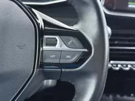 Peugeot 2008 (2022) thumbnail 16