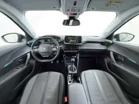 Peugeot 2008 (2022) thumbnail 4