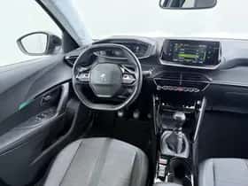 Peugeot 2008 (2022) thumbnail 5
