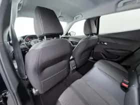 Peugeot 2008 (2022) thumbnail 8
