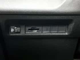 Peugeot 308 (2022) thumbnail 31