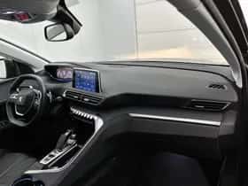 Peugeot 3008 (2019) thumbnail 12