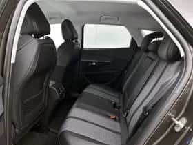 Peugeot 3008 (2019) thumbnail 26