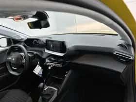 Peugeot 208 (2022) thumbnail 12