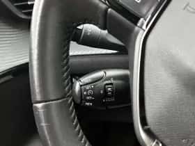 Peugeot 208 (2022) thumbnail 15