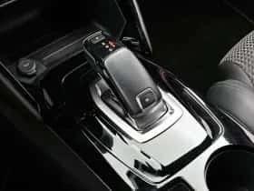 Peugeot 2008 (2021) thumbnail 26
