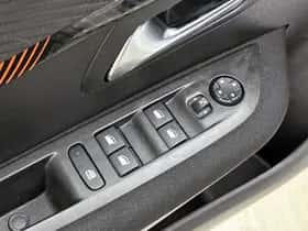 Peugeot 208 (2022) thumbnail 30