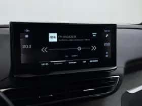 Peugeot 3008 (2022) thumbnail 32