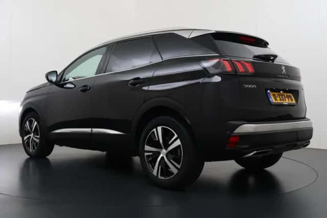 Peugeot 3008 (2022) thumbnail 6