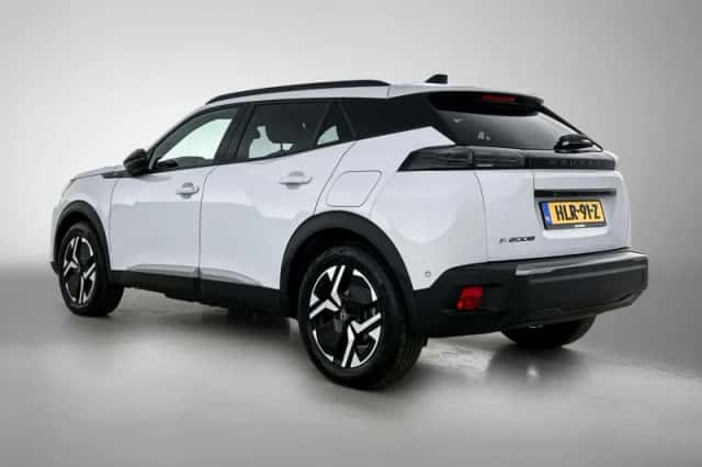 Peugeot e-2008 (2025) thumbnail 3