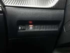 Peugeot 2008 (2022) thumbnail 32