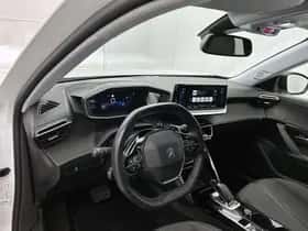 Peugeot 2008 (2022) thumbnail 10