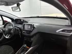 Peugeot 2008 (2018) thumbnail 12