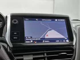 Peugeot 2008 (2018) thumbnail 16
