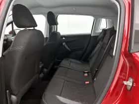 Peugeot 2008 (2018) thumbnail 25