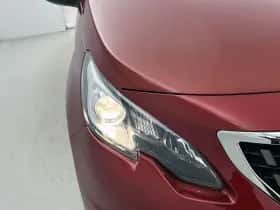 Peugeot 2008 (2018) thumbnail 27