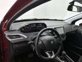 Peugeot 2008 (2018) thumbnail 10