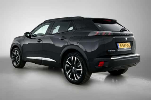 Peugeot e-2008 (2023) thumbnail 3