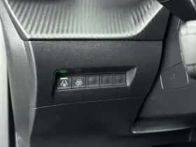 Peugeot e-2008 (2023) thumbnail 34