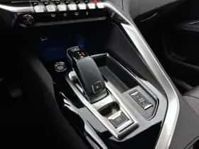 Peugeot 3008 (2023) thumbnail 24