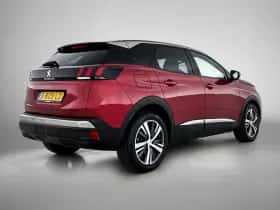 Peugeot 3008 (2023) thumbnail 5