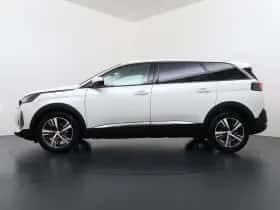 Peugeot 5008 (2021) thumbnail 2