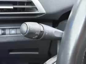Peugeot 5008 (2021) thumbnail 15