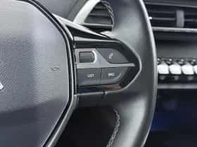 Peugeot 5008 (2021) thumbnail 18