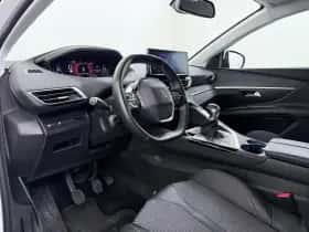 Peugeot 5008 (2021) thumbnail 5