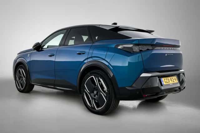 Peugeot e-3008 (2025) thumbnail 6